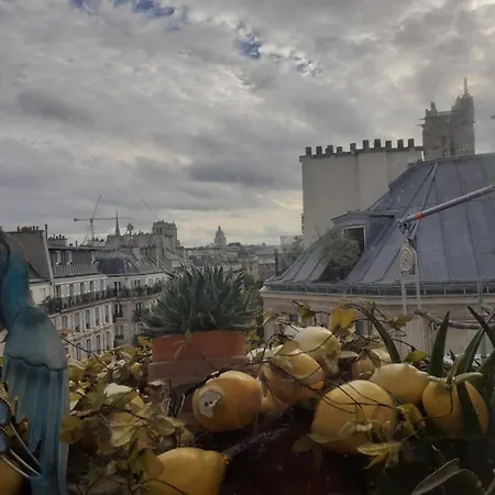 Studette 4 アパート